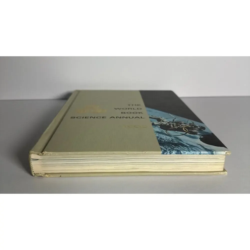 Vintage 1965 Science Year- The World Book Science Annual Excellent Condition